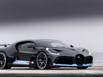 Bugatti - Sześć samochod&oacute;w za 35 mln dolar&oacute;w